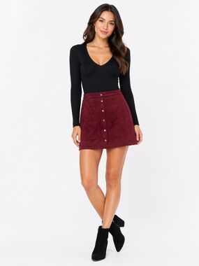 EUC HYFVE Size Large Faux Suede Burgundy Wine Mini Skirt‎